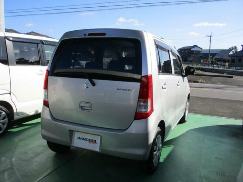 WAGON R