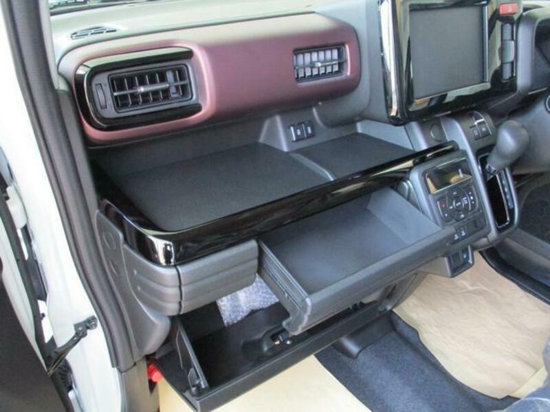 SPACIA CUSTOM