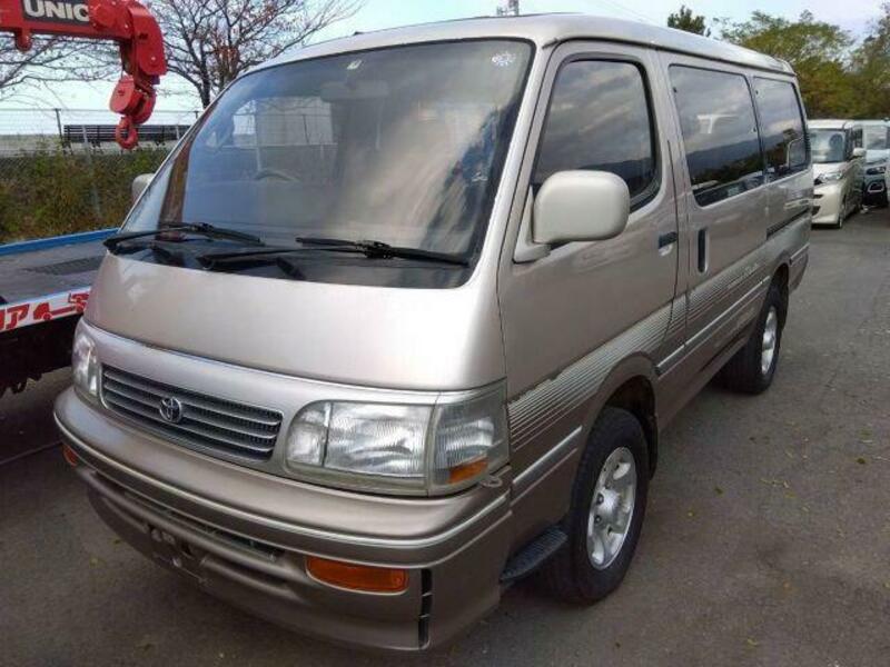 TOYOTA HIACE WAGON