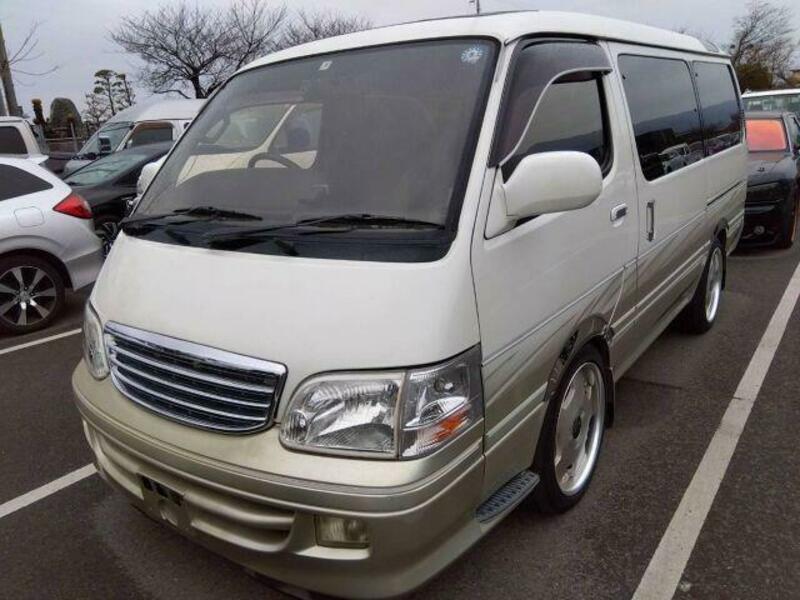 TOYOTA HIACE WAGON