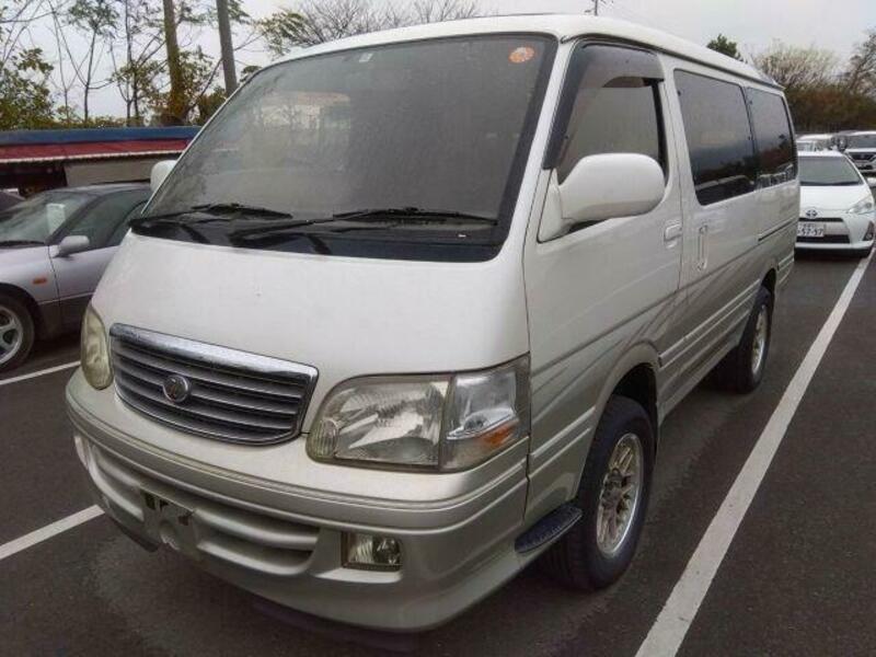 TOYOTA HIACE WAGON