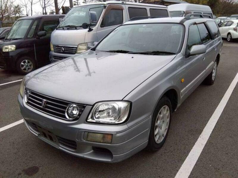 NISSAN STAGEA