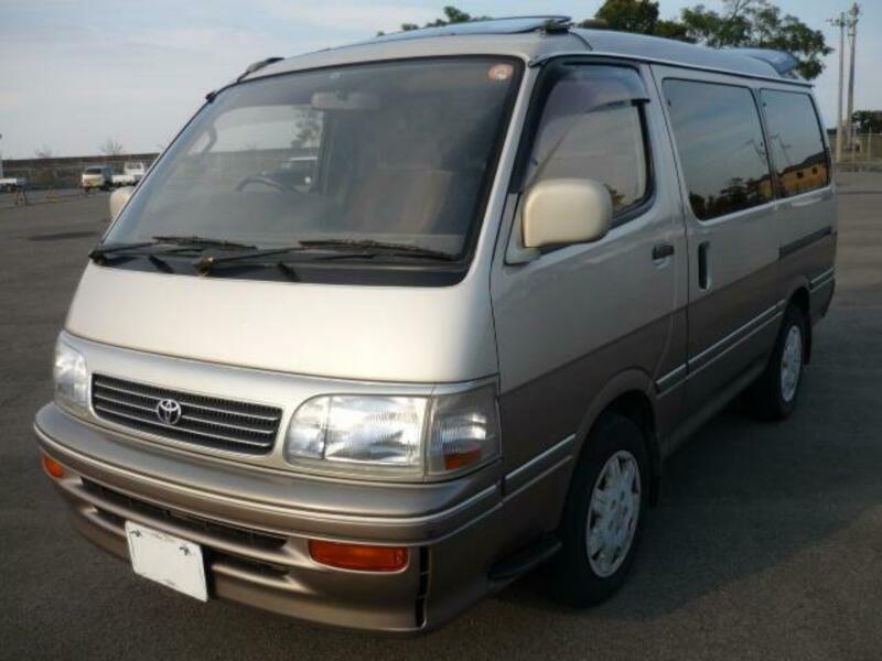 TOYOTA HIACE WAGON