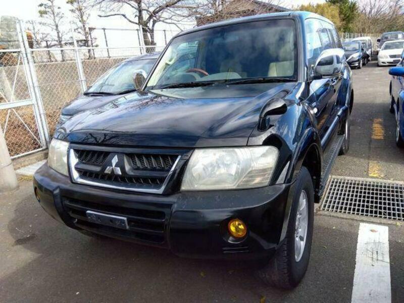 MITSUBISHI PAJERO