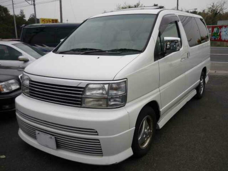 NISSAN ELGRAND