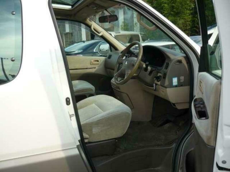 GRAND HIACE