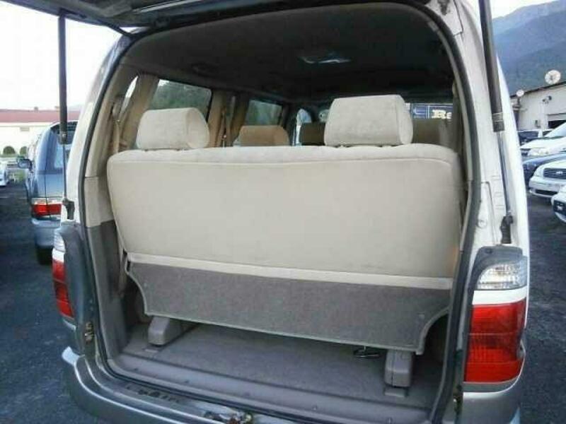 GRAND HIACE