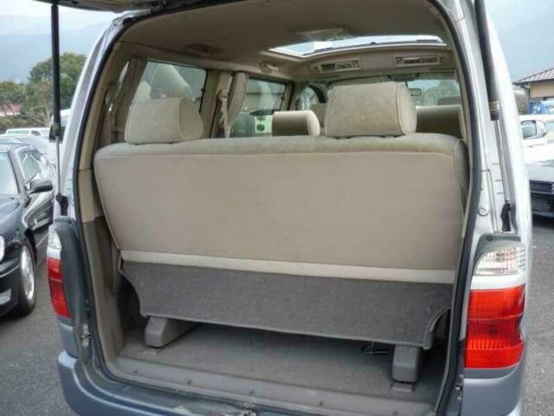 GRAND HIACE