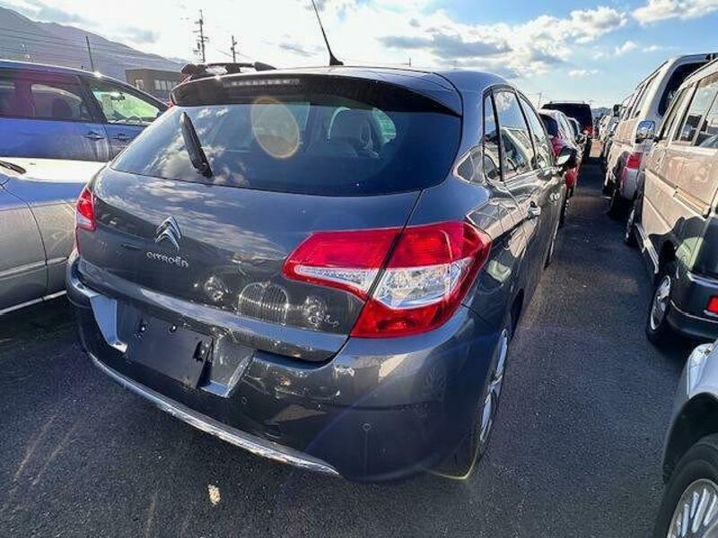C4