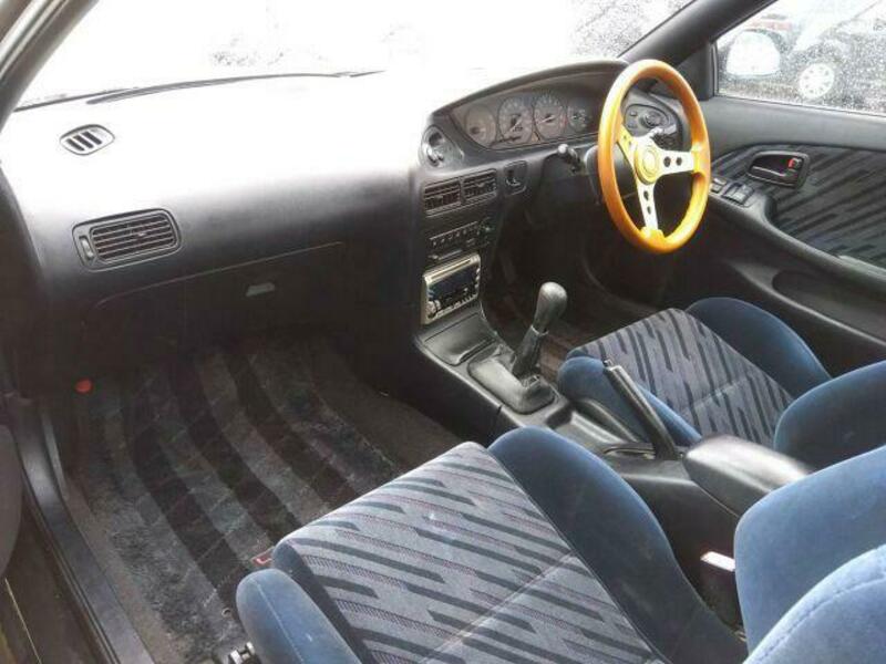 COROLLA LEVIN
