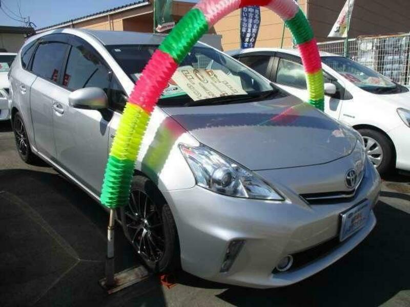 PRIUS ALPHA