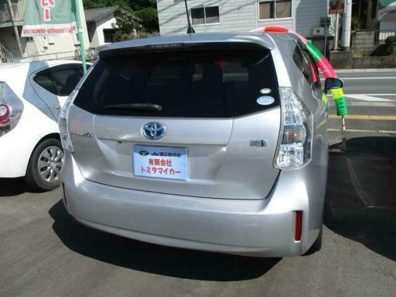 PRIUS ALPHA