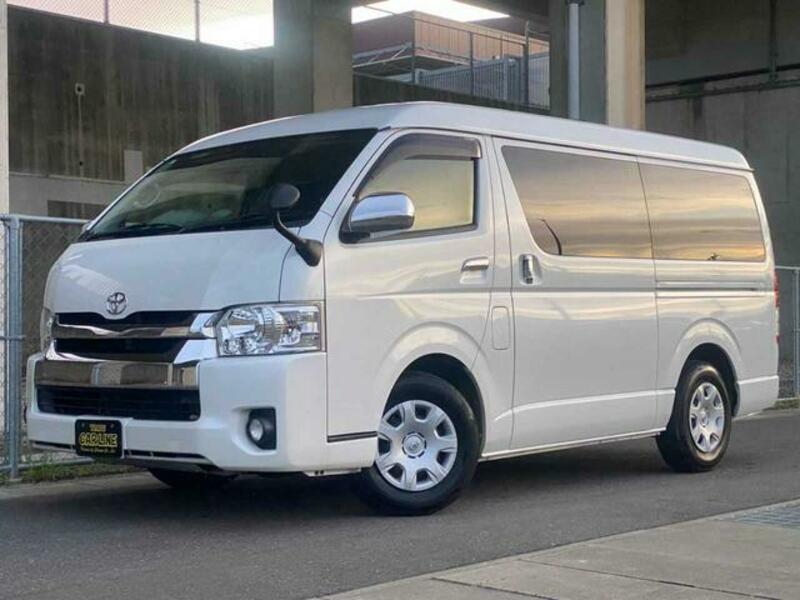 TOYOTA HIACE WAGON