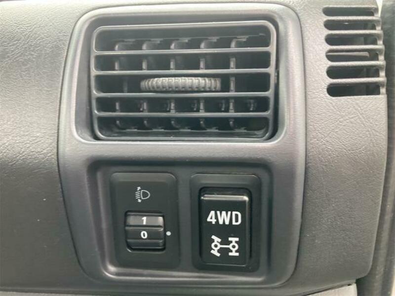 MINICAB TRUCK
