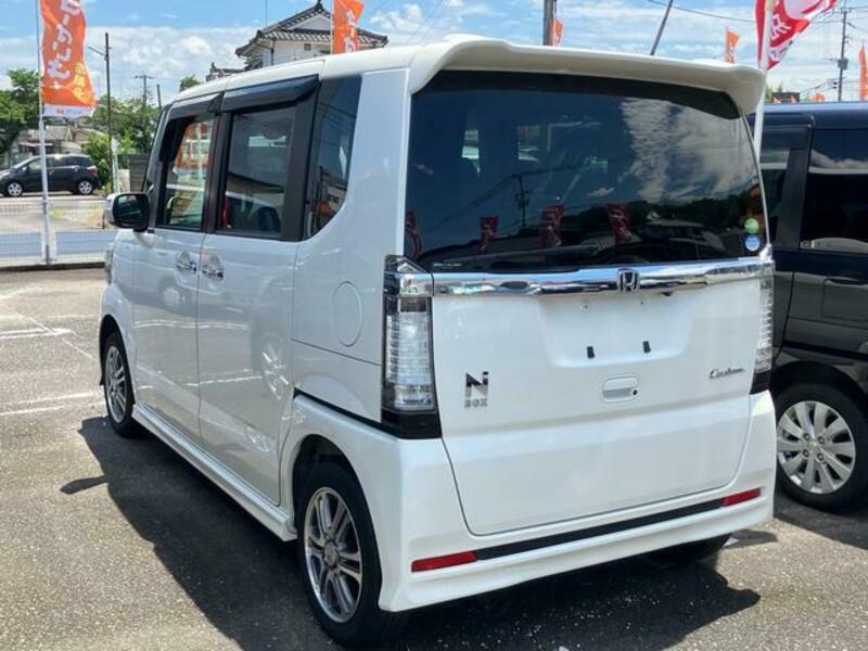N BOX CUSTOM
