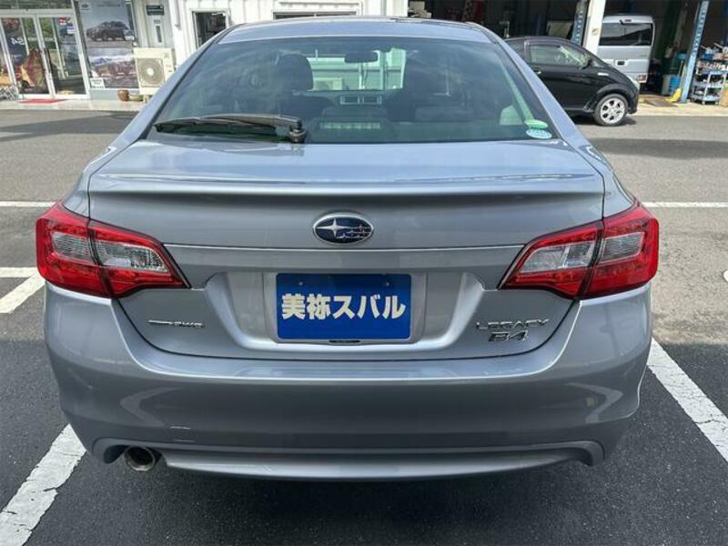 LEGACY B4