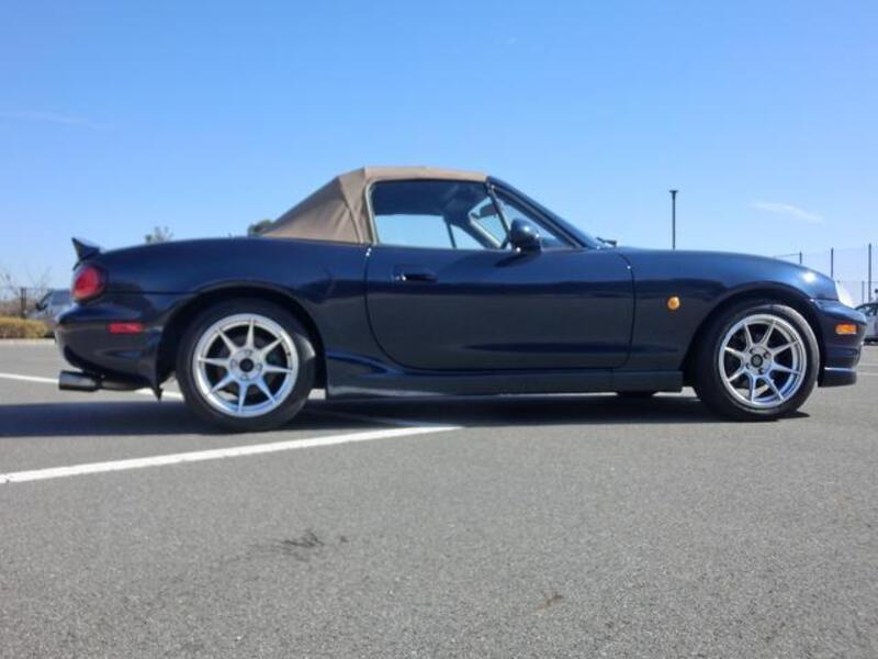 ROADSTER