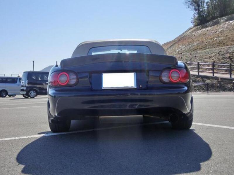 ROADSTER