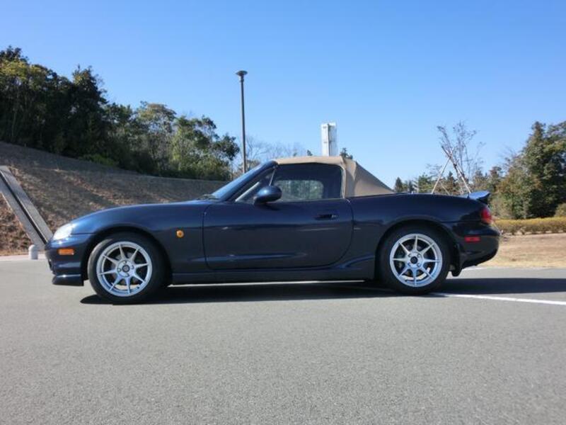 ROADSTER