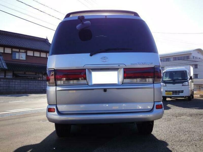 HIACE REGIUS