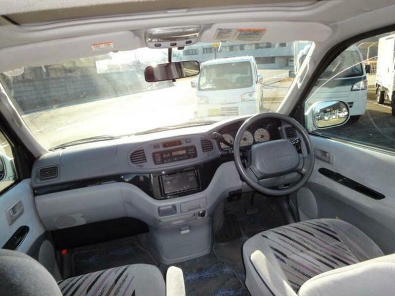 HIACE REGIUS