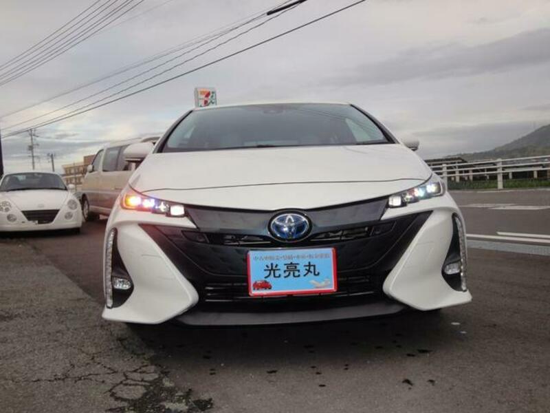 PRIUS PHV