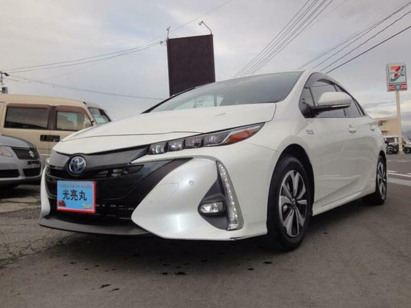 PRIUS PHV