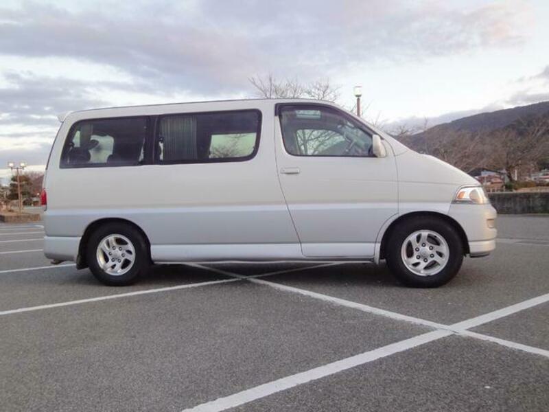 HIACE REGIUS
