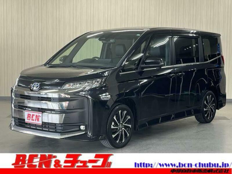 TOYOTA NOAH