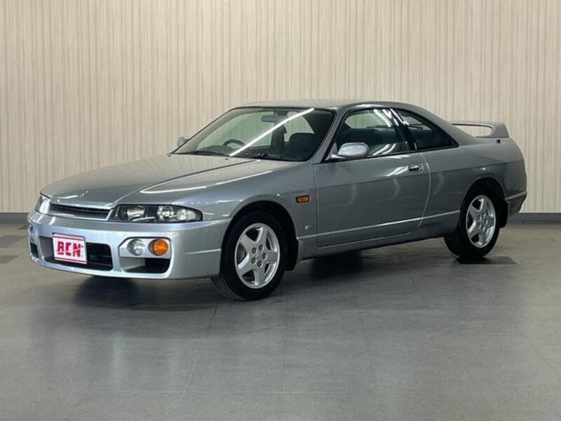 NISSAN SKYLINE