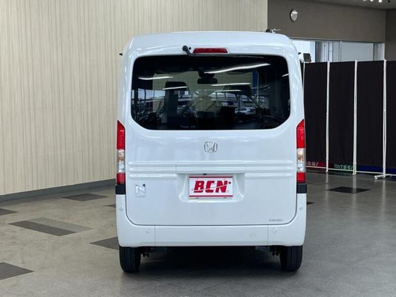 N-VAN