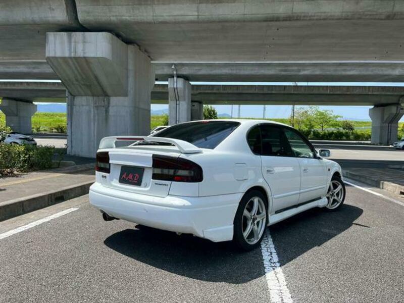 LEGACY B4