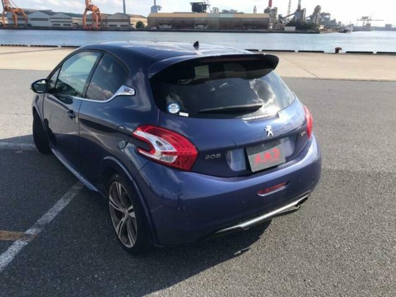 208