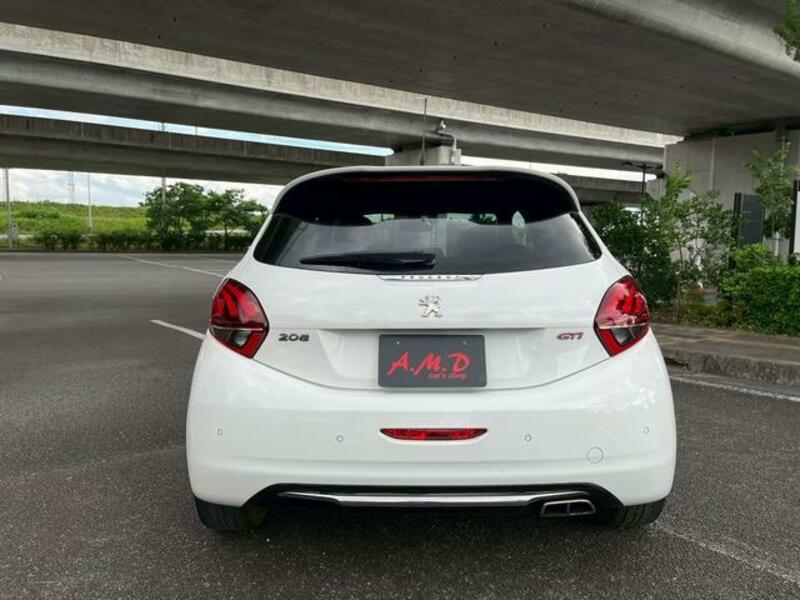 208