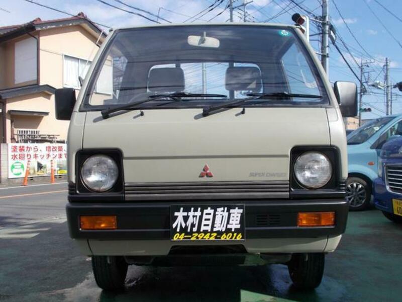 MINICAB TRUCK
