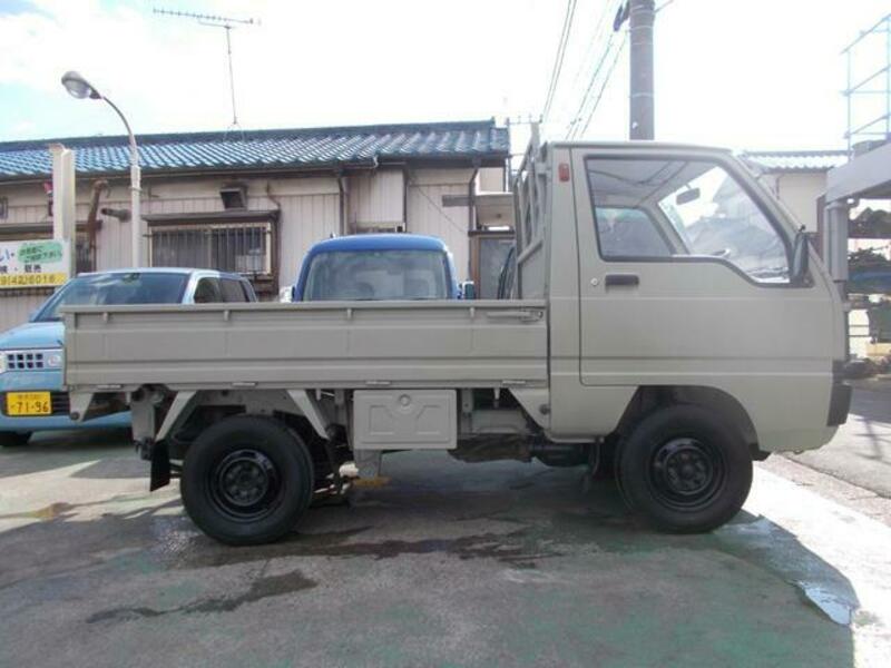 MINICAB TRUCK