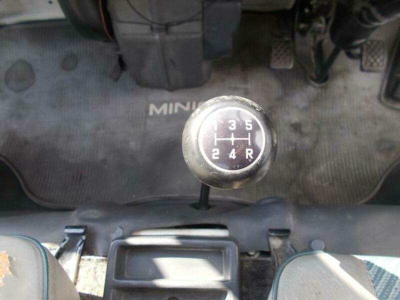 MINICAB TRUCK