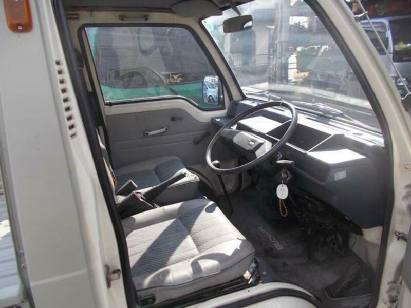 MINICAB TRUCK