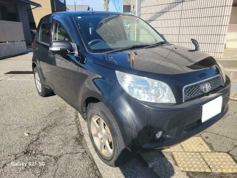 TOYOTA RUSH