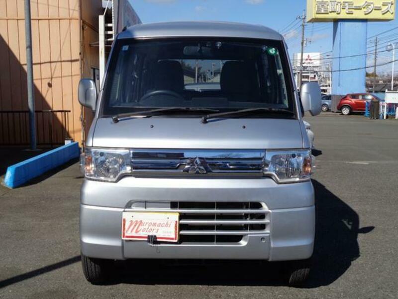 MINICAB VAN