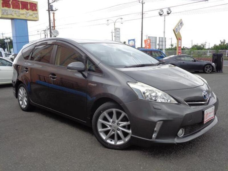 PRIUS ALPHA
