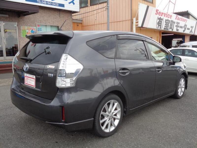 PRIUS ALPHA