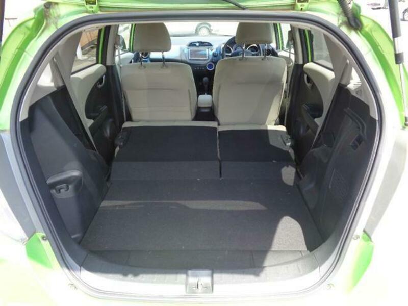 FIT HYBRID