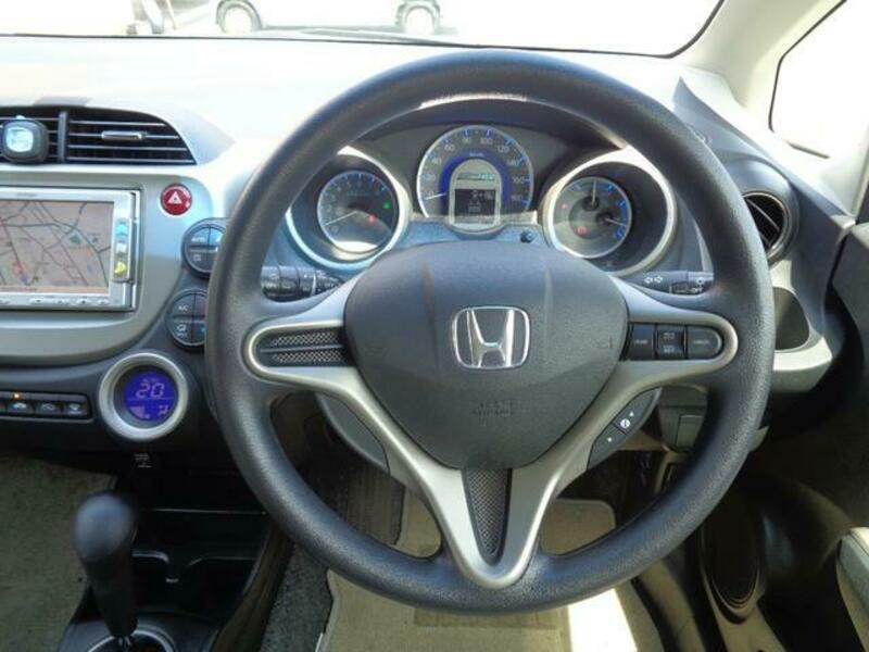 FIT HYBRID