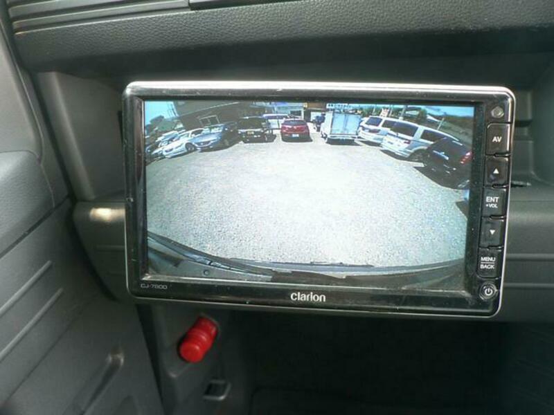 N-VAN