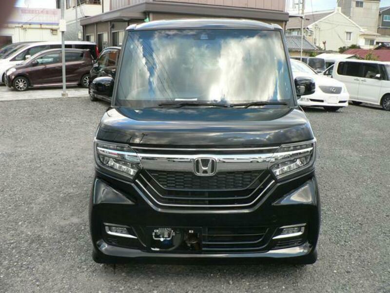 N BOX CUSTOM