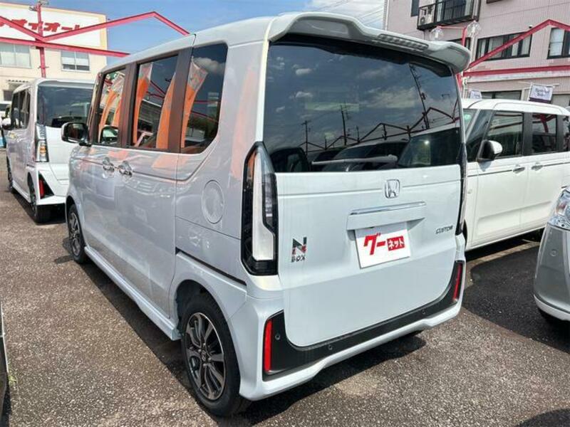 N BOX CUSTOM