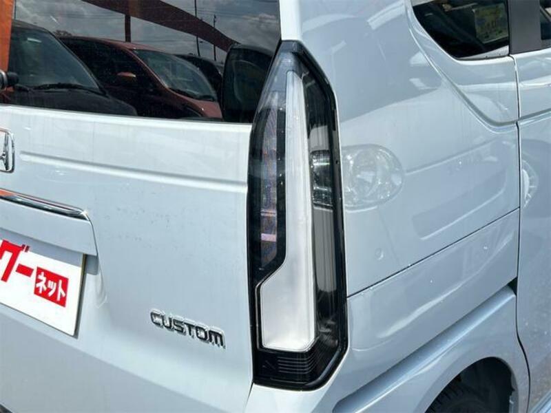 N BOX CUSTOM
