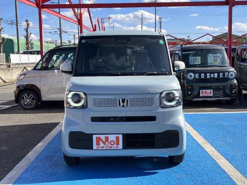 N BOX