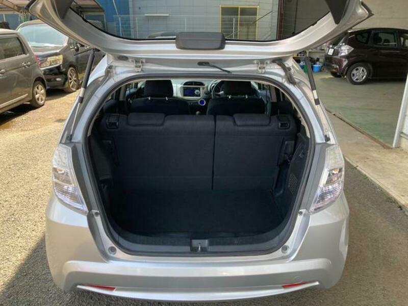 FIT HYBRID